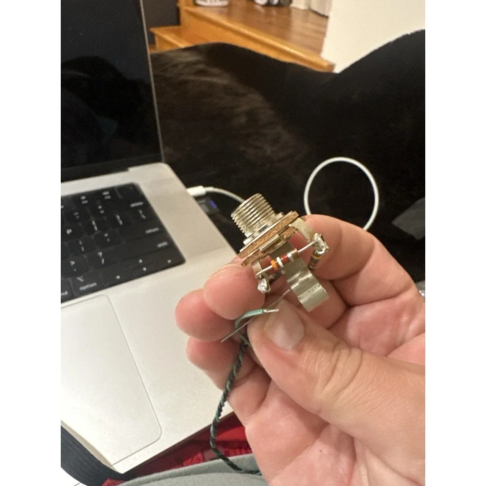 SwitchCraft Vintage‎ Audio Jack Socket Assembly with Resistors & Shield
